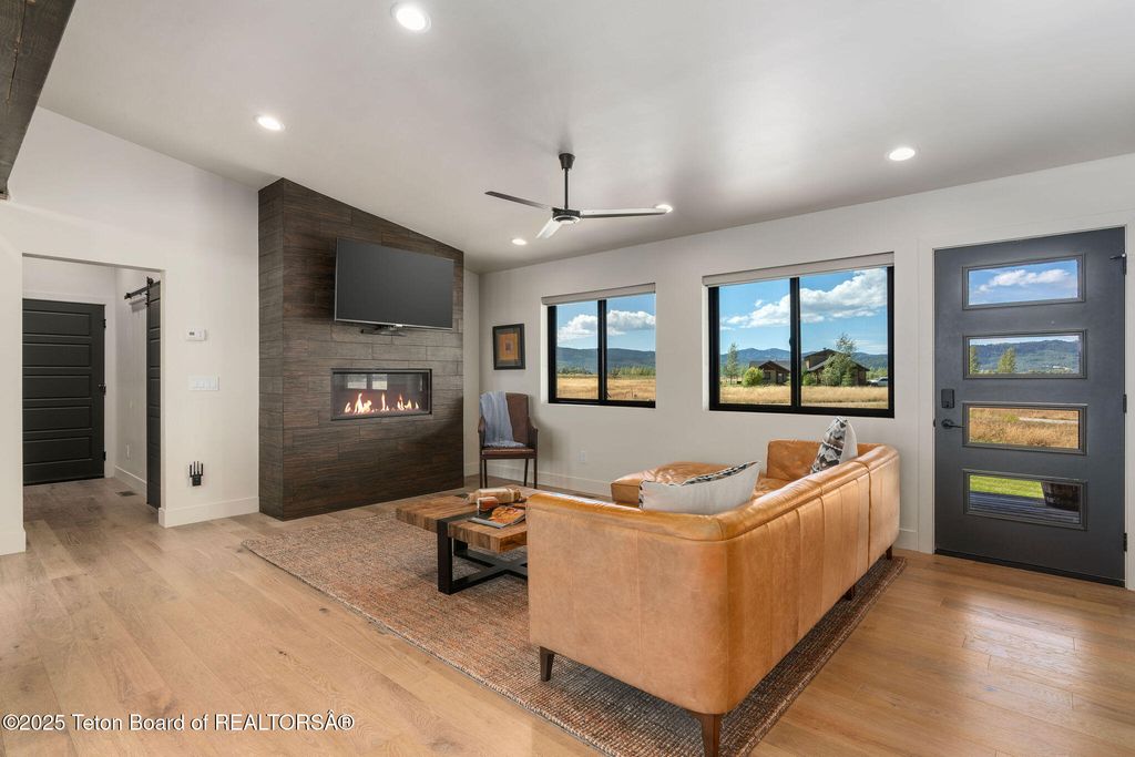 1410 RUNNING HORSE Trail, Victor, ID 83455 photo 9