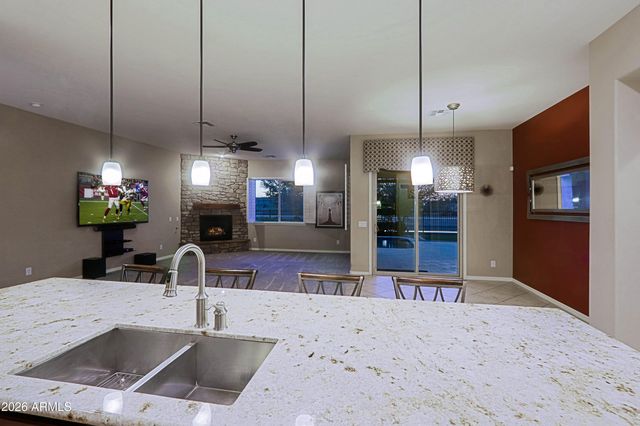 21098 N 76TH Avenue, Glendale, AZ 85308