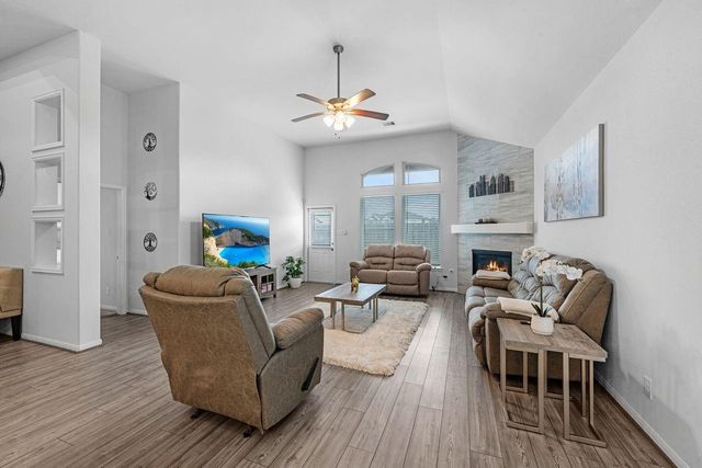 14302 Alberta Spruce Lane, Crosby, TX 77532