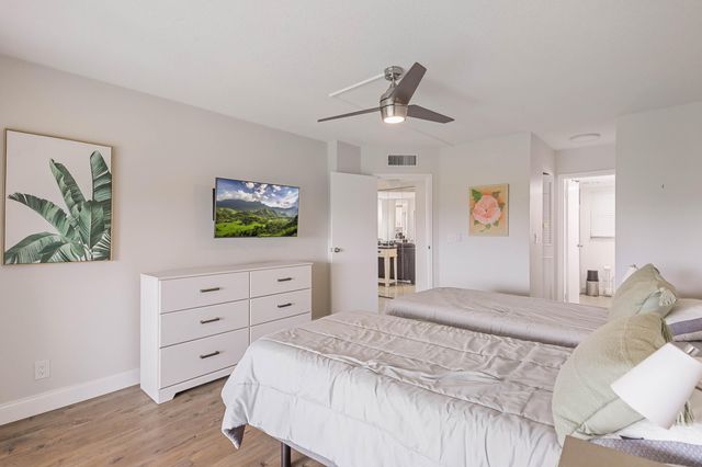 3661 Via Poinciana 616, Greenacres, FL 33467