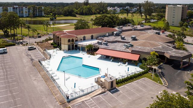 3661 Via Poinciana 616, Greenacres, FL 33467
