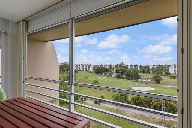 3661 Via Poinciana 616, Greenacres, FL 33467