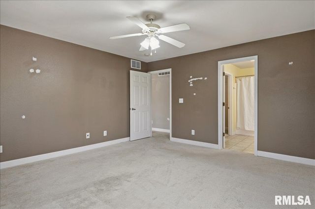 2712 Carl Prairie Drive, Springfield, IL 62703