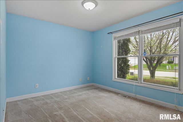 2712 Carl Prairie Drive, Springfield, IL 62703