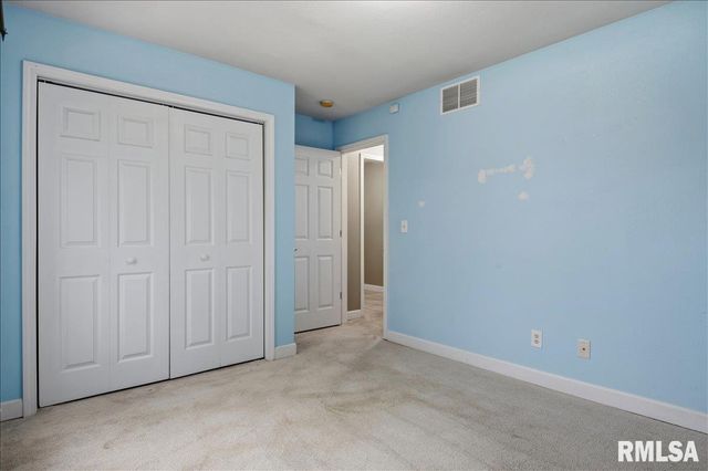 2712 Carl Prairie Drive, Springfield, IL 62703