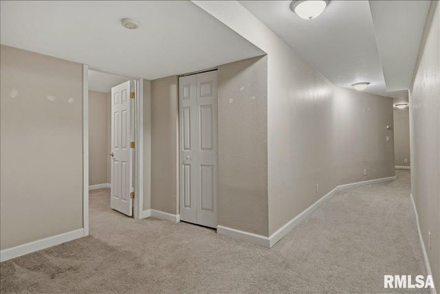 2712 Carl Prairie Drive, Springfield, IL 62703