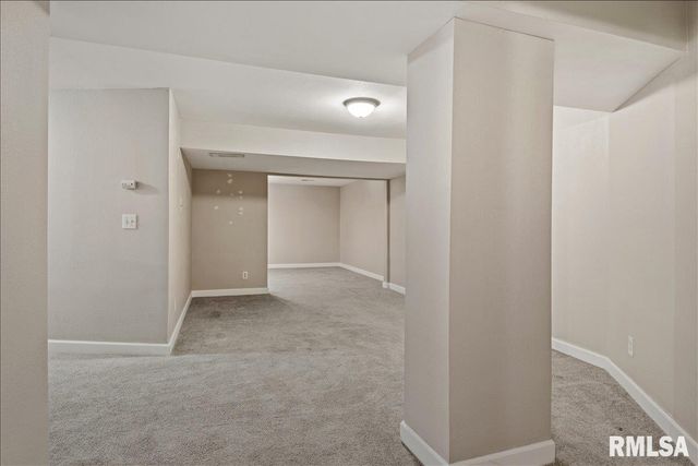 2712 Carl Prairie Drive, Springfield, IL 62703