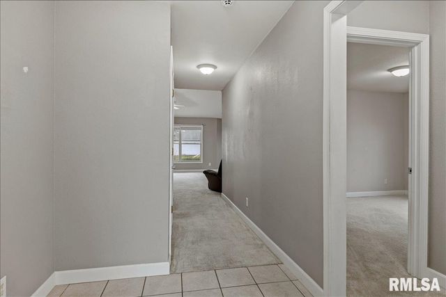 2712 Carl Prairie Drive, Springfield, IL 62703