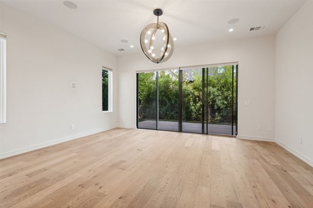4719 Belmont Avenue, Dallas, TX 75204