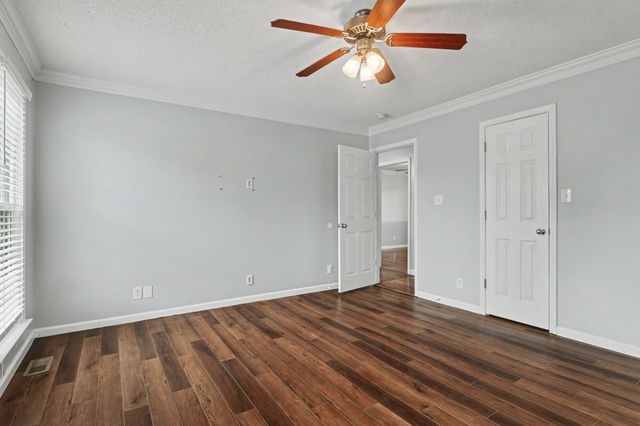 4444 Monticello Trce, Adams, TN 37010