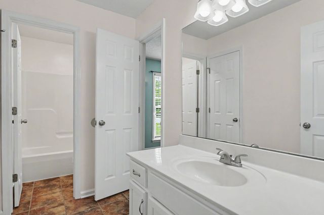 4444 Monticello Trce, Adams, TN 37010