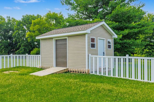 4444 Monticello Trce, Adams, TN 37010