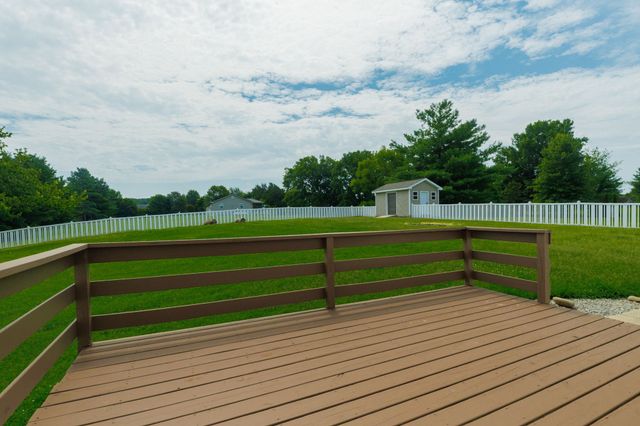 4444 Monticello Trce, Adams, TN 37010
