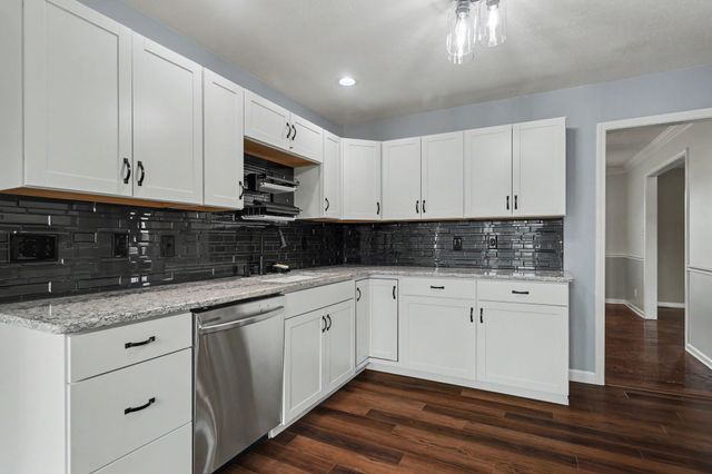 4444 Monticello Trce, Adams, TN 37010