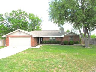 665 CENTER ST, New Braunfels, TX 78130