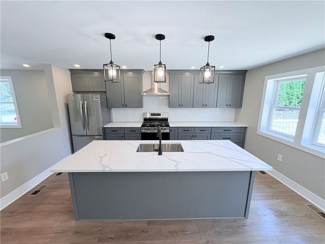 4225 Ransom Road, Clarence, NY 14031