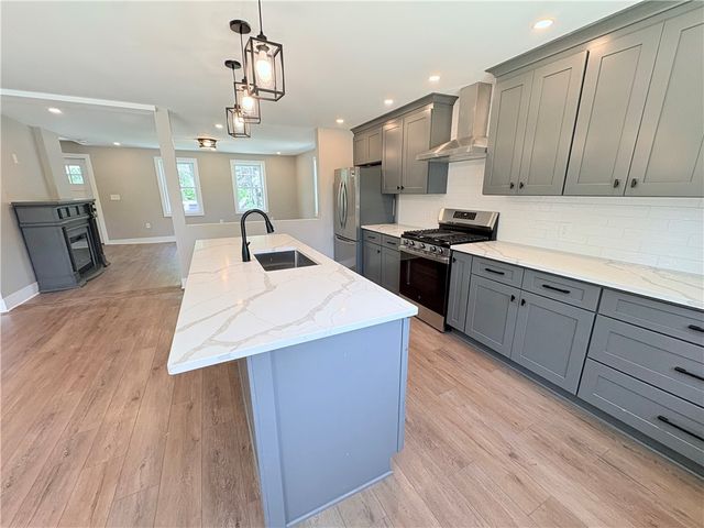 4225 Ransom Road, Clarence, NY 14031