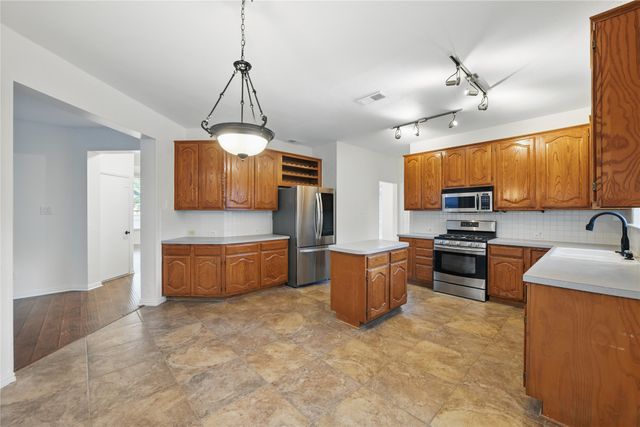 916 Sugarberry Lane, Flower Mound, TX 75028
