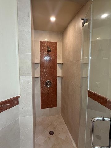 7509 PITCH PINE CIRCLE 121, Tampa, FL 33617