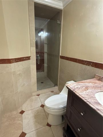 7509 PITCH PINE CIRCLE 121, Tampa, FL 33617