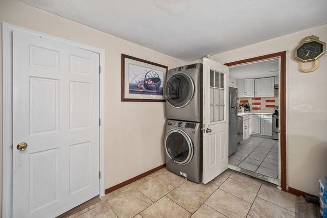 12 Dodge Rd, Brockton, MA 02302