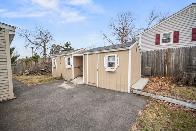 12 Dodge Rd, Brockton, MA 02302