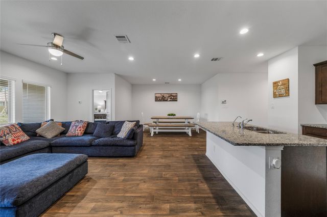 2906 Roman Forest Boulevard, New Caney, TX 77357