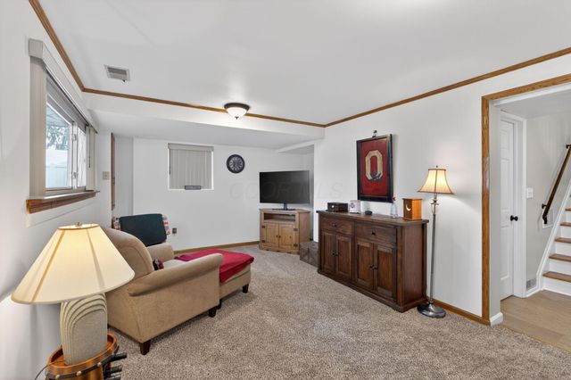 6576 Carriage Lane, Reynoldsburg, OH 43068