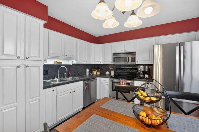 6576 Carriage Lane, Reynoldsburg, OH 43068