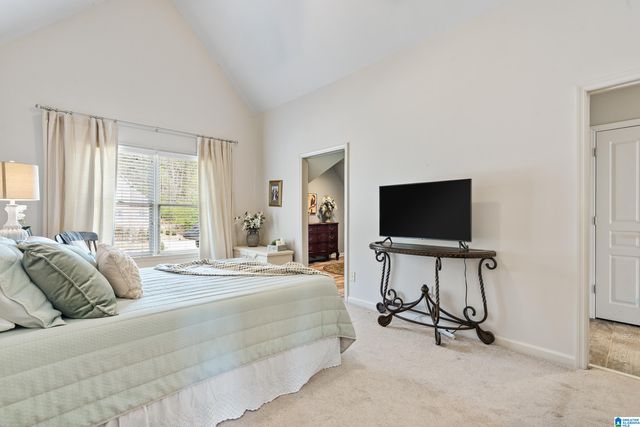 2066 KNOLLWOOD PLACE, Birmingham, AL 35242