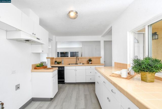 52 E Madill St, Antioch, CA 94509