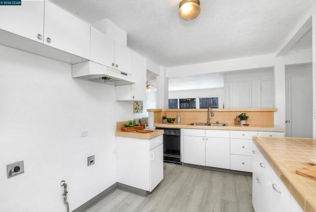 52 E Madill St, Antioch, CA 94509