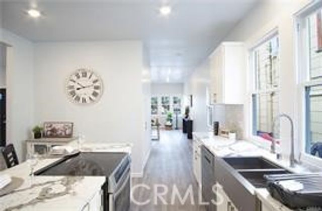 3520 Harrison Street, Oakland, CA 94611