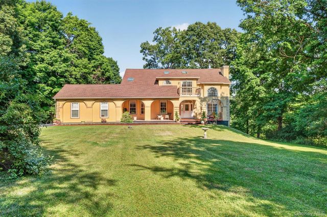 5 Harvey Way, Newburgh, NY 12550
