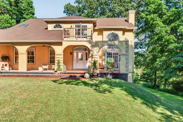 5 Harvey Way, Newburgh, NY 12550