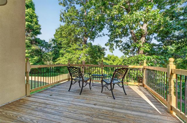 5 Harvey Way, Newburgh, NY 12550