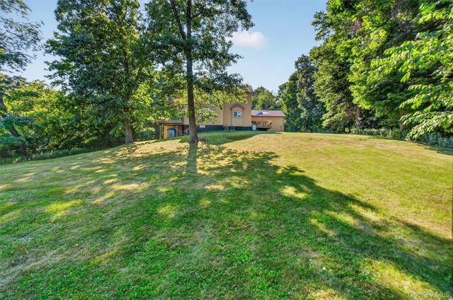 5 Harvey Way, Newburgh, NY 12550