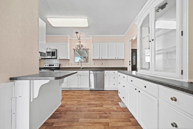 129 Century Cir, Hot Springs, AR 71913