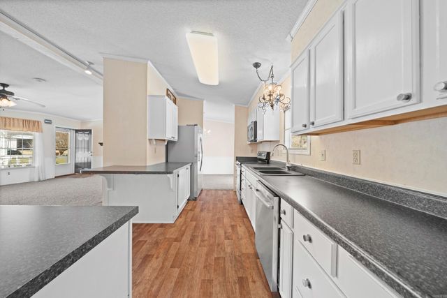 129 Century Cir, Hot Springs, AR 71913