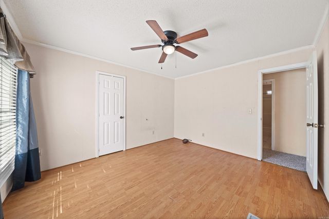 129 Century Cir, Hot Springs, AR 71913