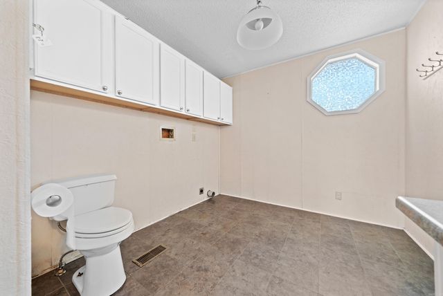 129 Century Cir, Hot Springs, AR 71913