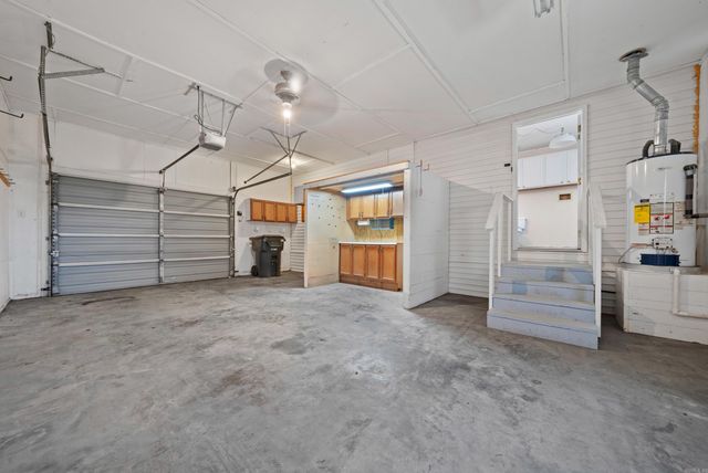 129 Century Cir, Hot Springs, AR 71913