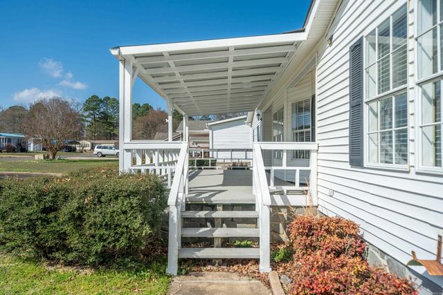 129 Century Cir, Hot Springs, AR 71913