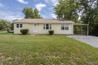 4 New Sugar Creek Road, Fenton, MO 63026