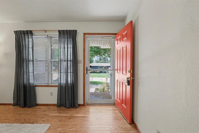 1724 Serenade Drive, Oklahoma City, OK 73130