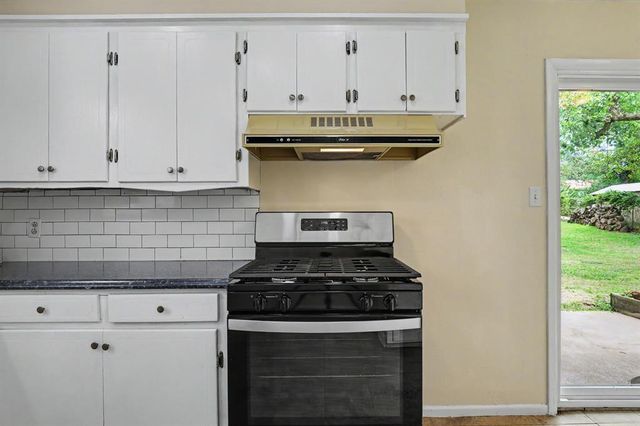 1724 Serenade Drive, Oklahoma City, OK 73130