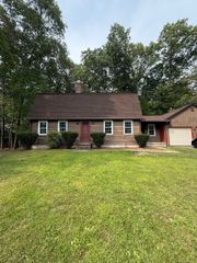 276 Carriage Way, Windsor, CT 06095