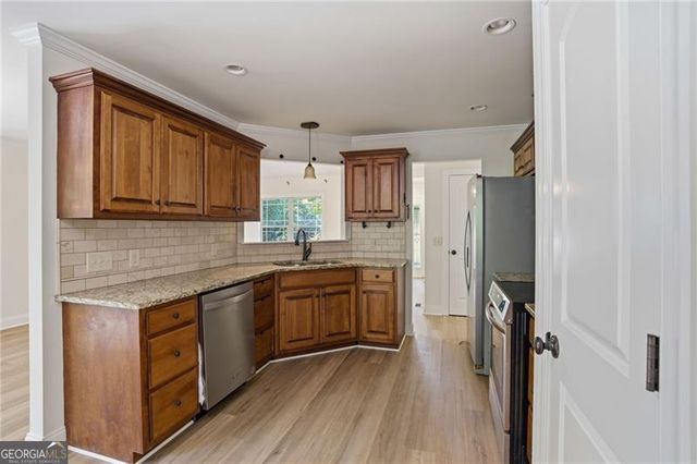 3552 Ridge Drive, Gainesville, GA 30501