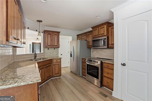 3552 Ridge Drive, Gainesville, GA 30501