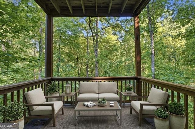 3552 Ridge Drive, Gainesville, GA 30501